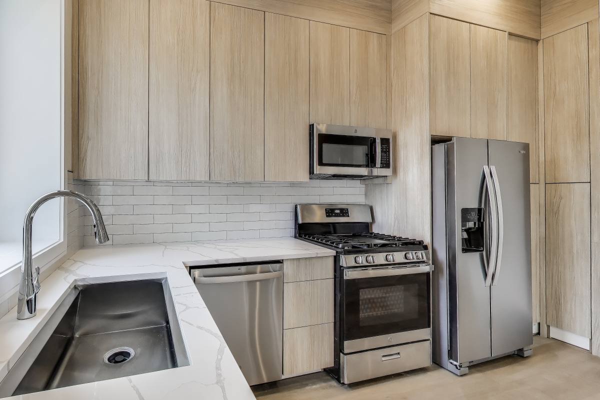 Apartment for rent at 2023 N Drake Ave #3S, Chicago, IL 60647