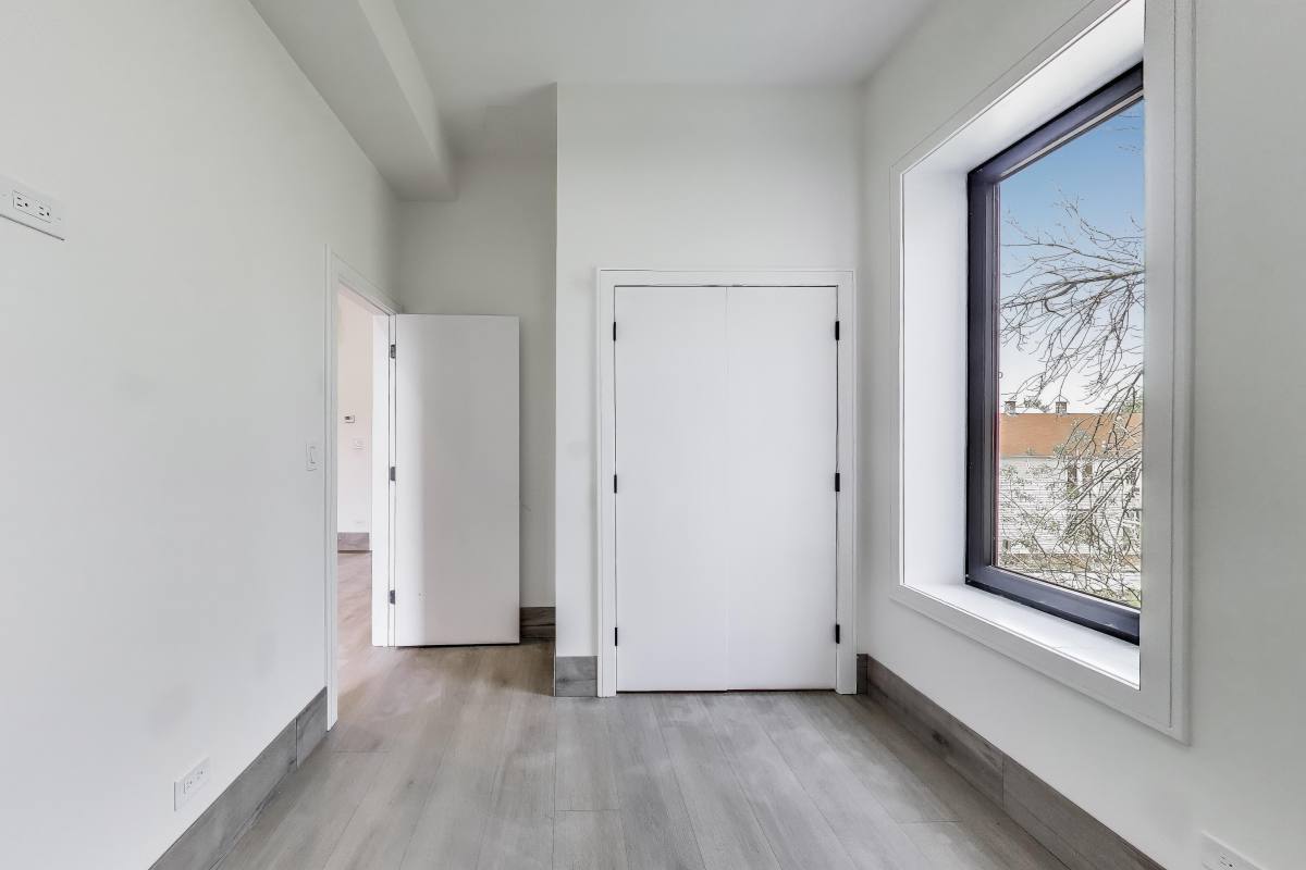 Apartment for rent at 2023 N Drake Ave #3S, Chicago, IL 60647