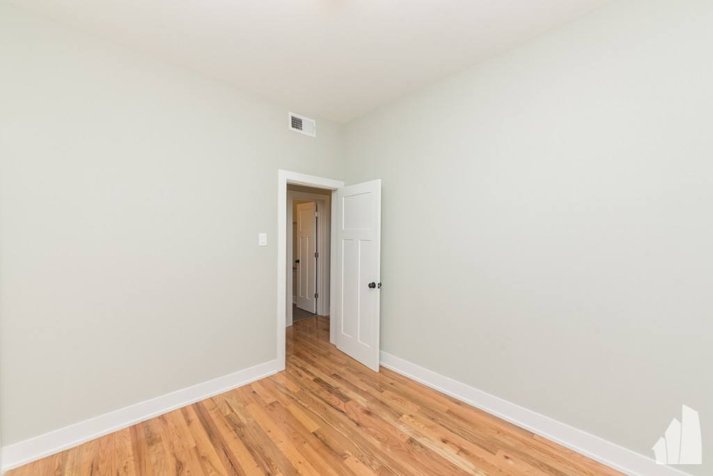 Apartment for rent at 647 Oakdale #2, Chicago, IL 60657