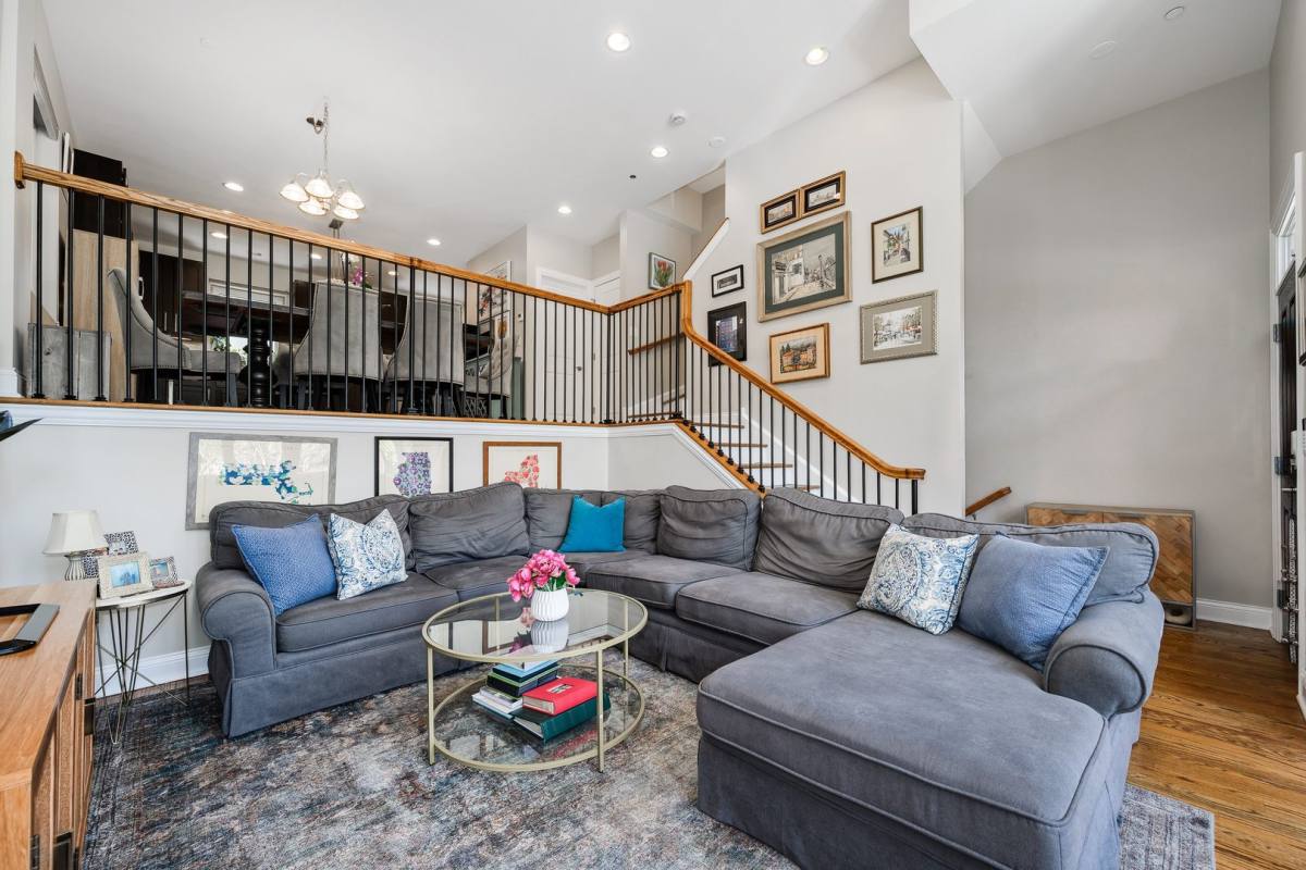 Apartment for rent at 1742 N Bissell St, Chicago, IL 60614