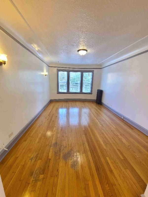 Apartment for rent at 834 N Massasoit Ave #1, Chicago, IL 60651