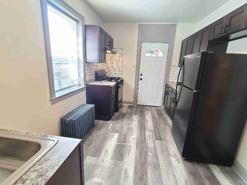 Apartment for rent at 834 N Massasoit Ave #1, Chicago, IL 60651