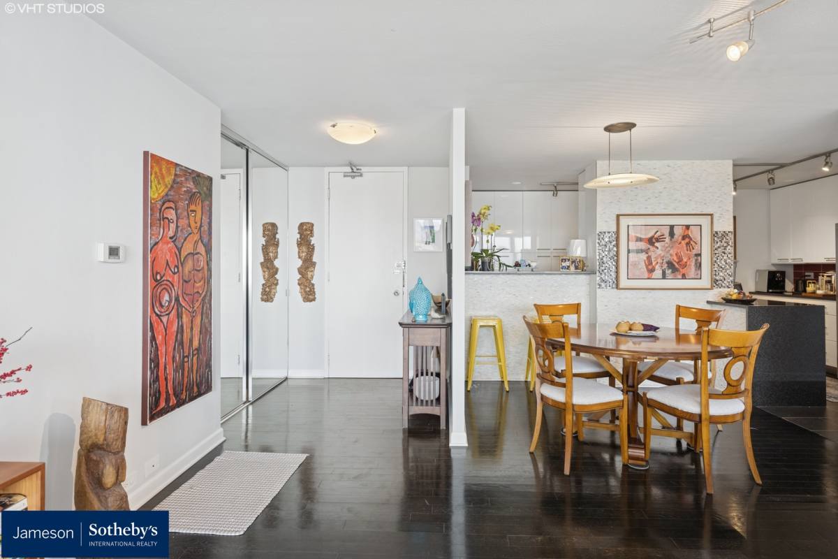 Apartment for rent at 330 W Diversey Parkway #9, Chicago, IL 60657