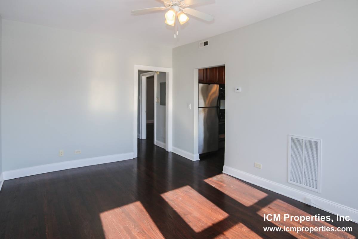 Apartment for rent at 4808 N Paulina #1, Chicago, IL 60640