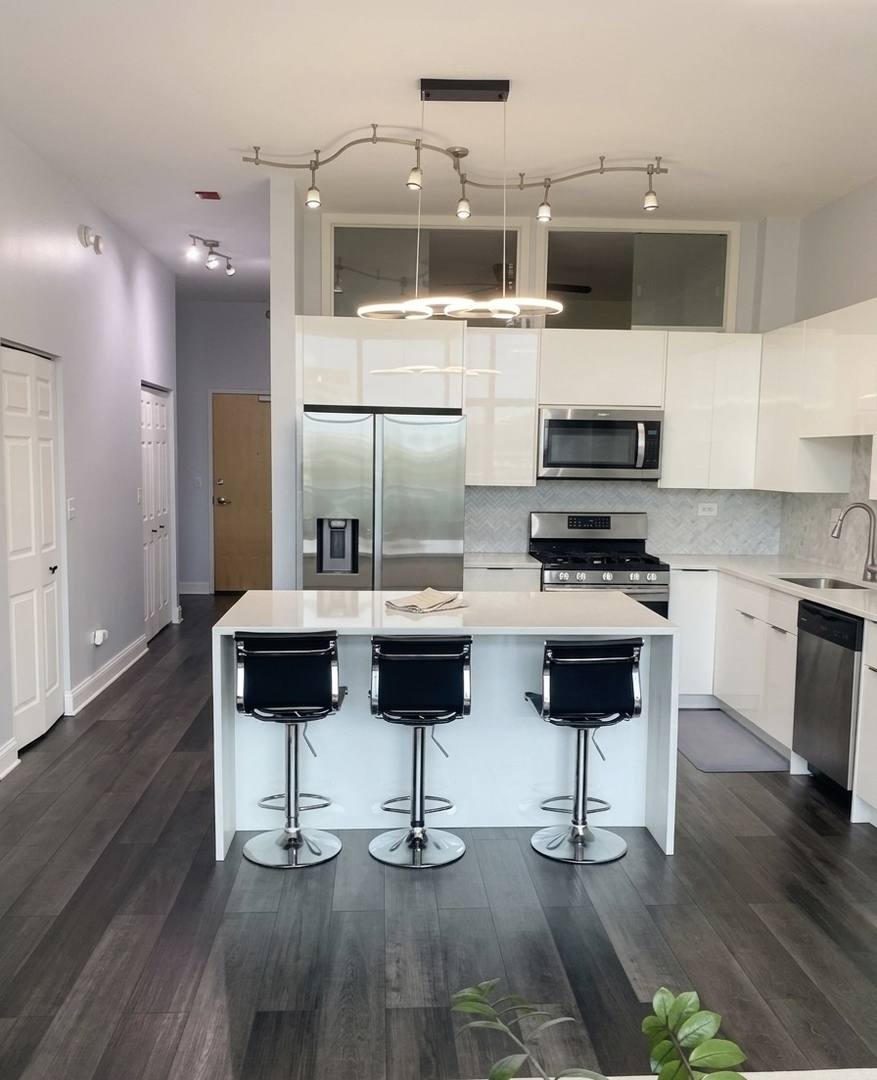 Apartment for rent at 1600 S Indiana Ave #605, Chicago, IL 60616