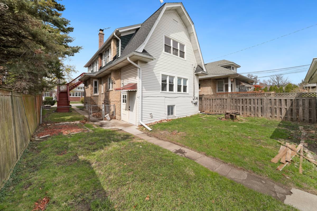 Apartment for rent at 616 Circle Ave #1, Forest Park, IL 60130
