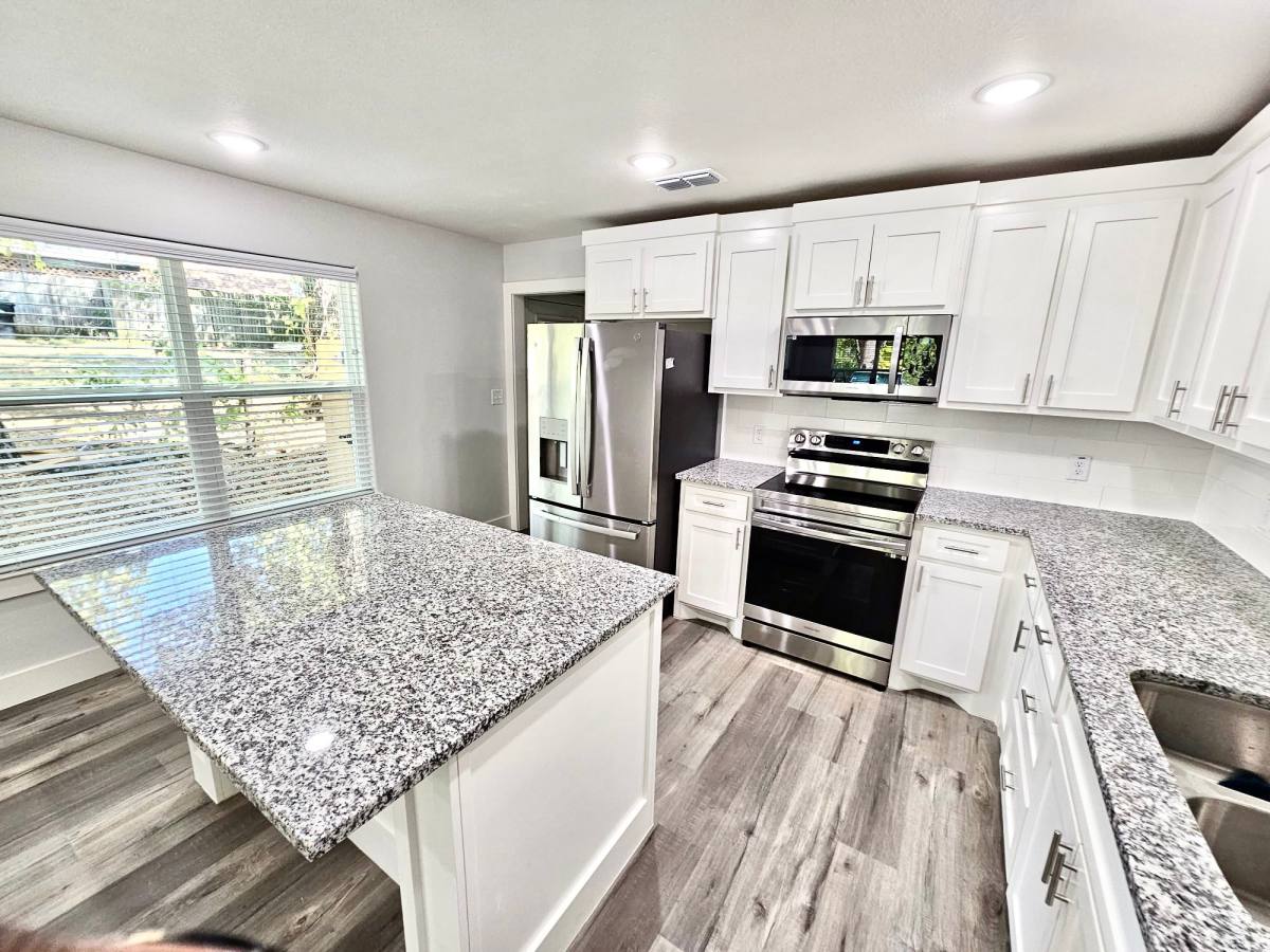Apartment for rent at 222 W Bond St #222, Denison, TX 75020