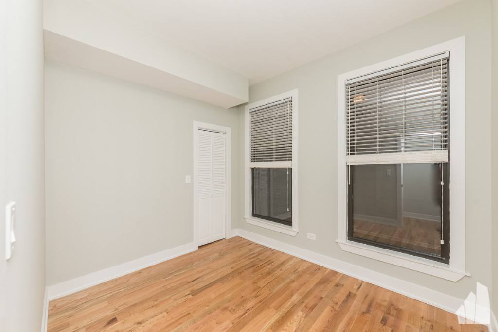 Apartment for rent at 647 W Oakdale Ave #2, Chicago, IL 60657
