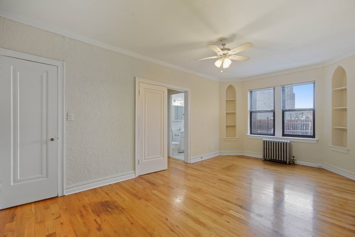 Apartment for rent at 4829 N Damen Ave #401, Chicago, IL 60625