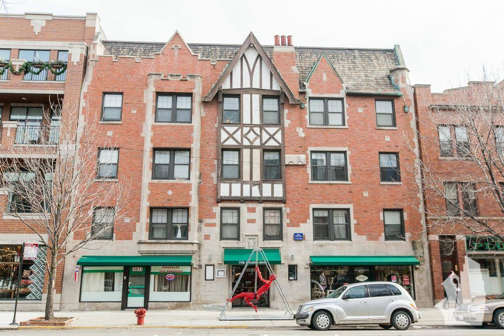 Apartment for rent at 4829 N Damen Ave #401, Chicago, IL 60625