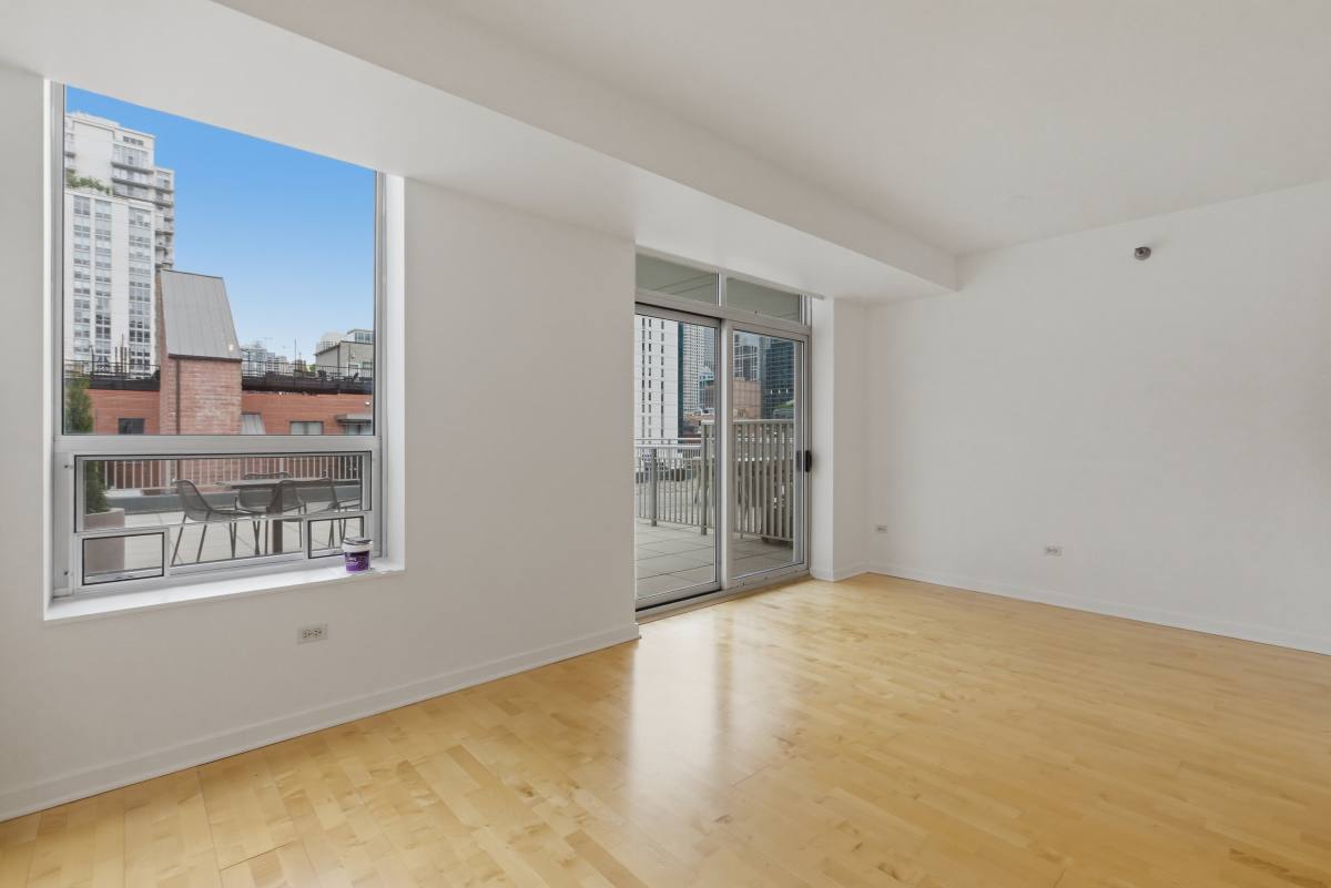 Apartment for rent at 330 W Grand Ave #808, Chicago, IL 60654
