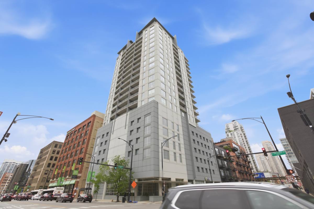 Apartment for rent at 330 W Grand Ave #808, Chicago, IL 60654