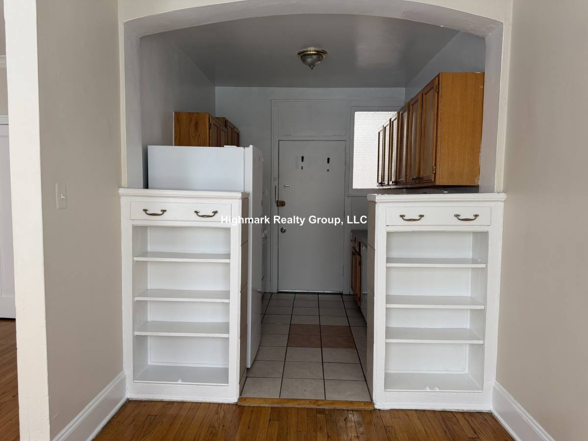 Apartment for rent at 4937 N Whipple St #1E2, Chicago, IL 60625
