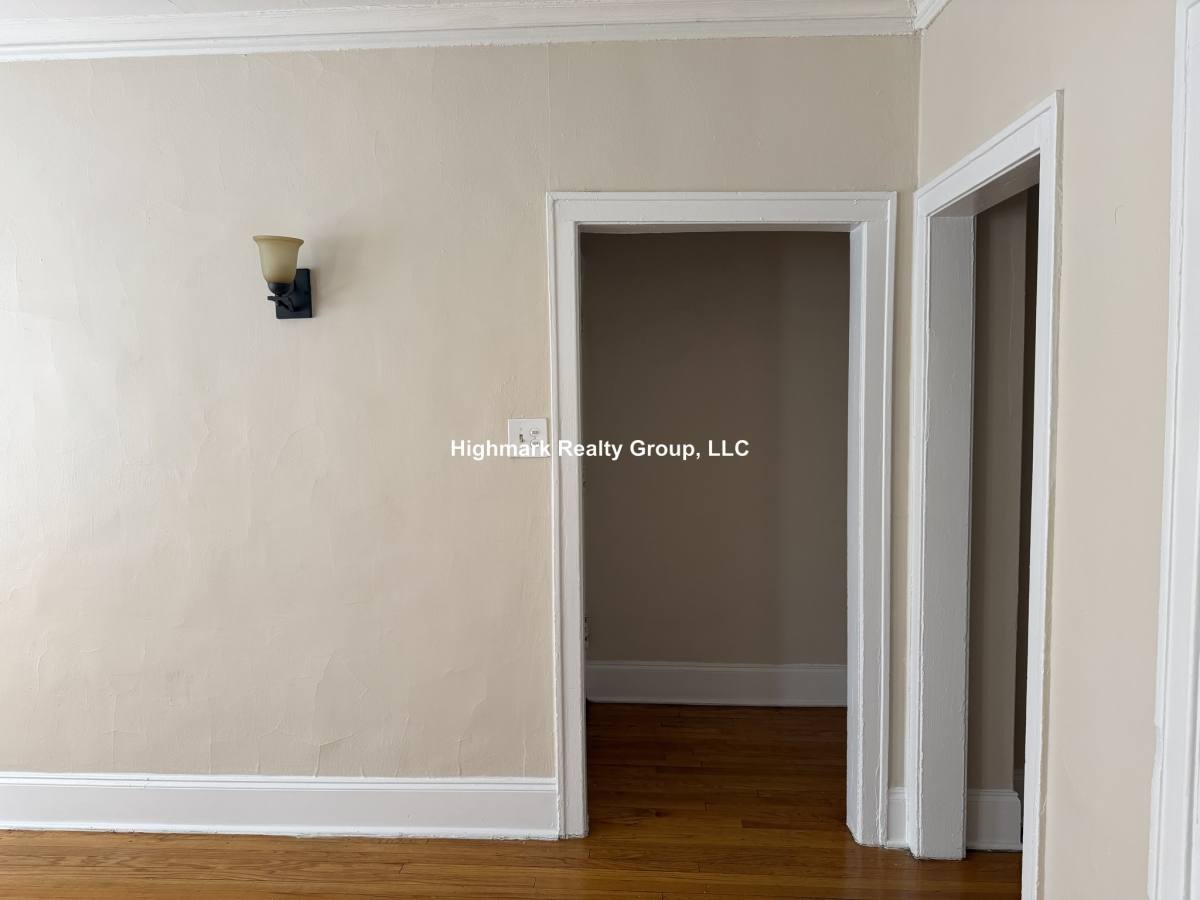 Apartment for rent at 4937 N Whipple St #1E2, Chicago, IL 60625