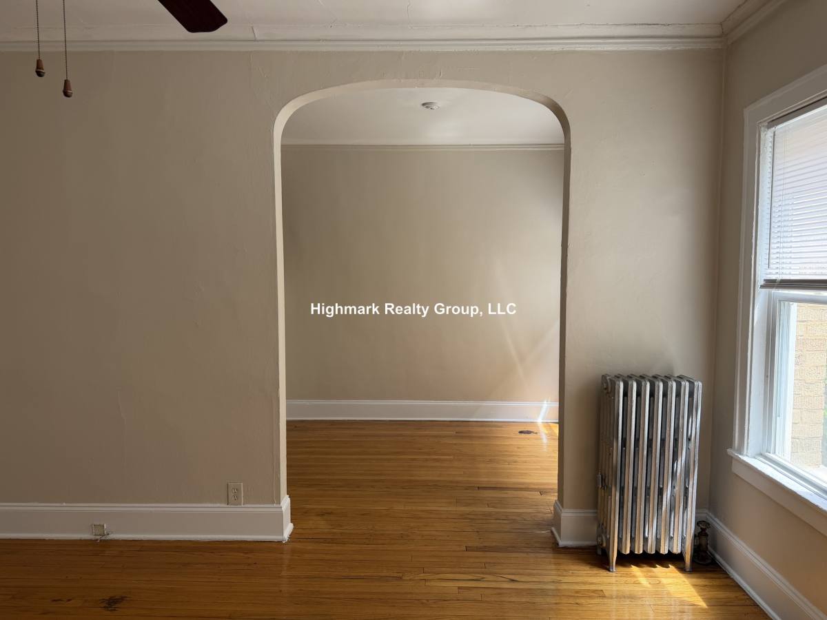 Apartment for rent at 4937 N Whipple St #1E2, Chicago, IL 60625
