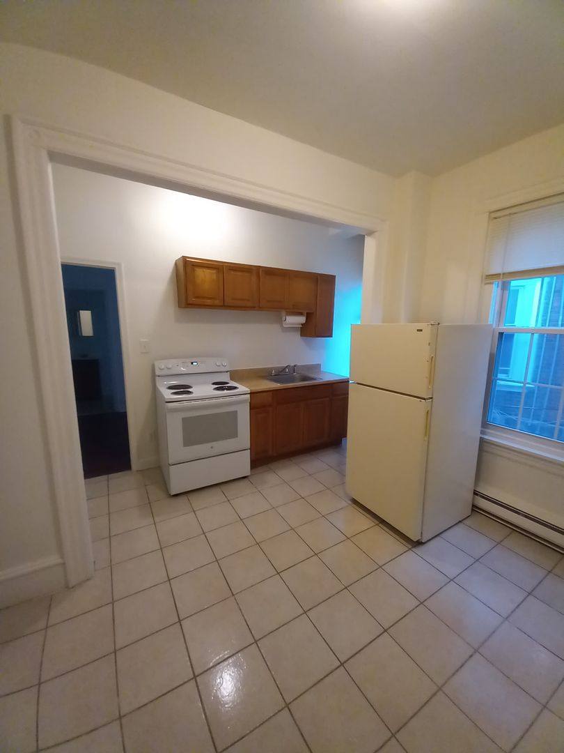 Apartment for rent at 917 Swede St, Norristown, PA 19401