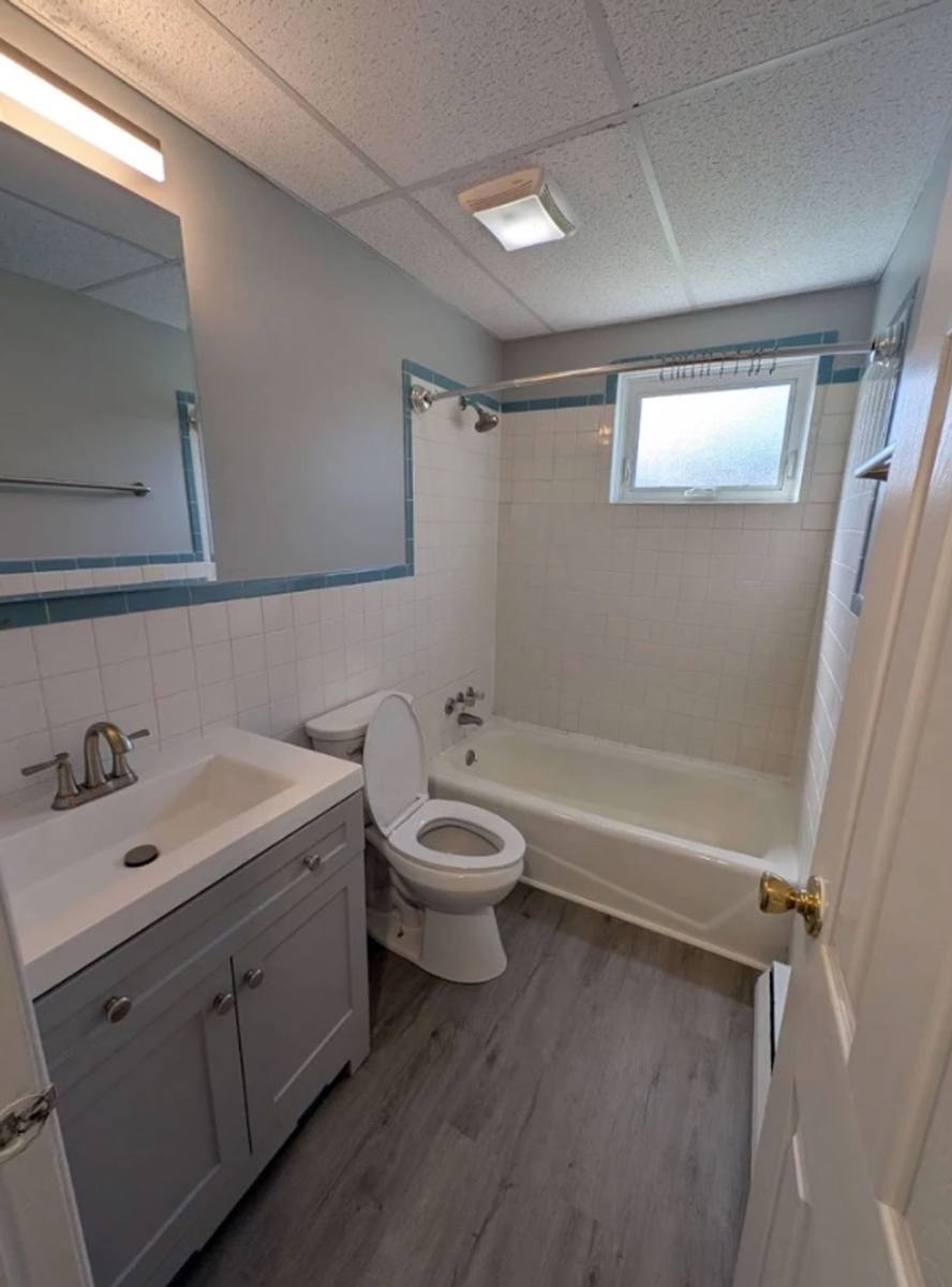 Apartment for rent at 1 Andrews Dr, Troy, NY 12180