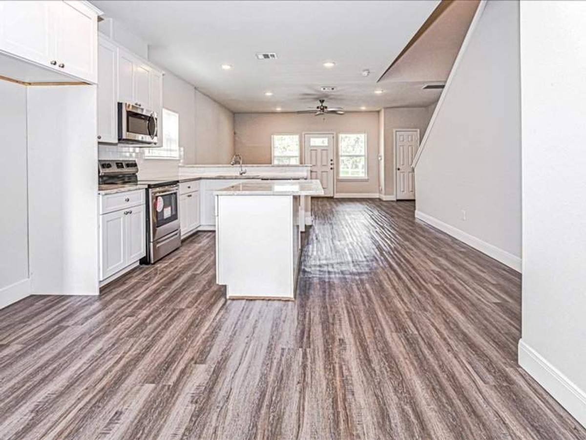 Apartment for rent at 9314 Sundown, Houston, TX 77016