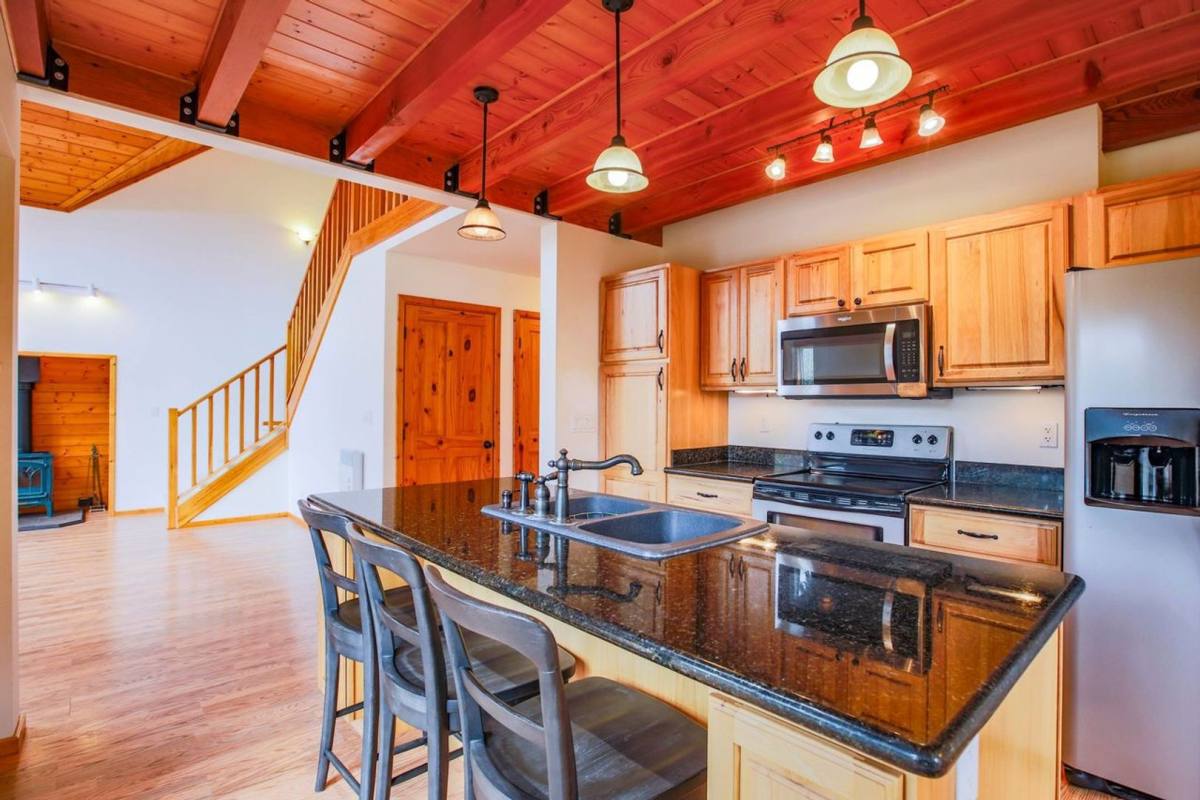 House for rent at 1130 Honeymoon Lake Dr, Greenbank, WA 98253
