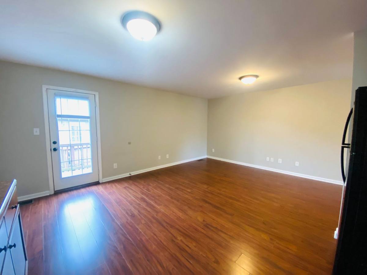 Apartment for rent at 1728 Thistlewood Dr, Clarksville, TN 37042