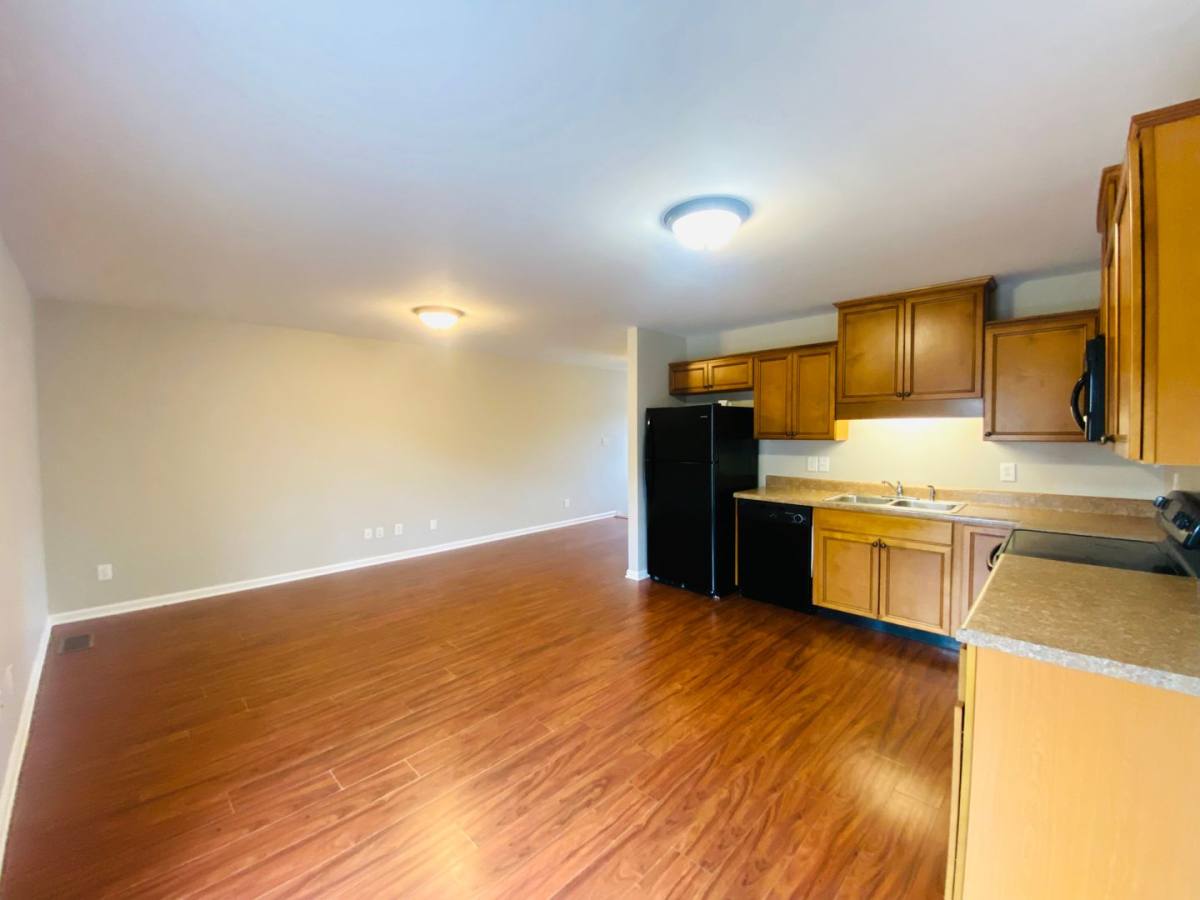 Apartment for rent at 1728 Thistlewood Dr, Clarksville, TN 37042