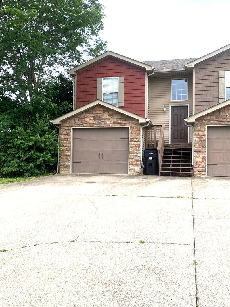 Apartment for rent at 1728 Thistlewood Dr, Clarksville, TN 37042