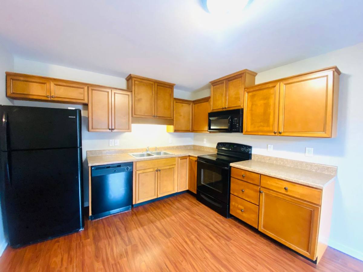 Apartment for rent at 1728 Thistlewood Dr, Clarksville, TN 37042