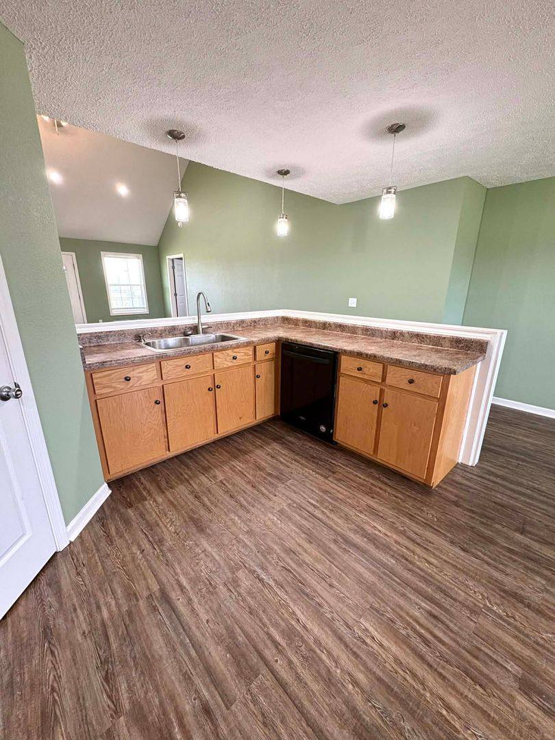 House for rent at 5894 Stovall Rd, Cave City, KY 42127