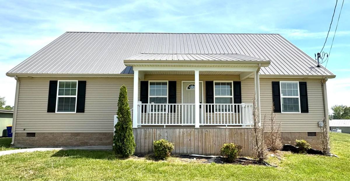 House for rent at 5894 Stovall Rd, Cave City, KY 42127