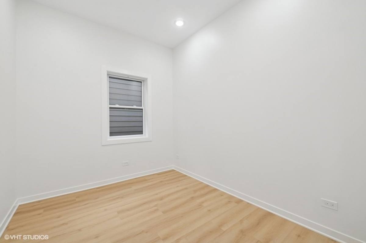 Apartment for rent at 1052 N Central Park Ave, Chicago, IL 60651