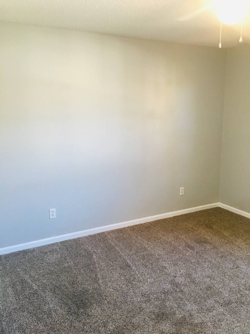 Apartment for rent at 1546-1552 Diuguid Dr, Murray, KY 42071