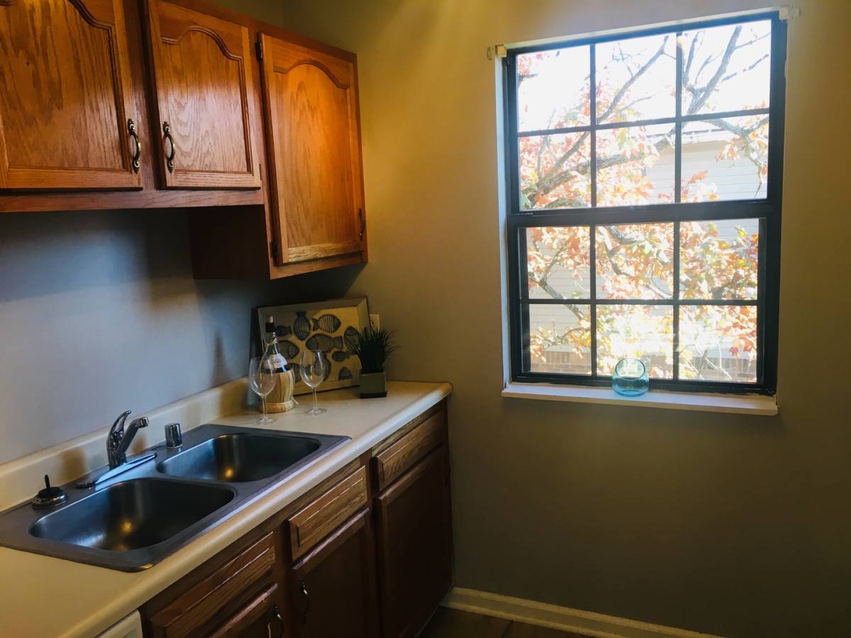 Apartment for rent at 1546-1552 Diuguid Dr, Murray, KY 42071