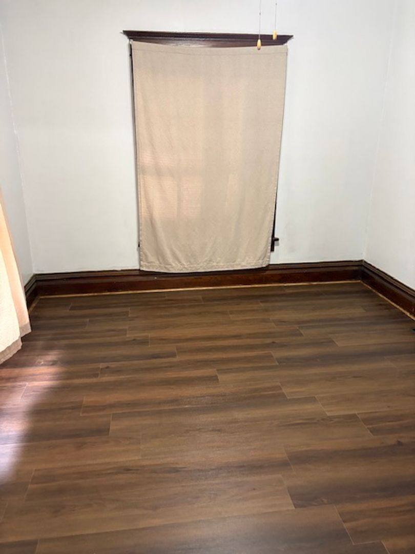Apartment for rent at 903 Randolph St, Waterloo, IA 50702