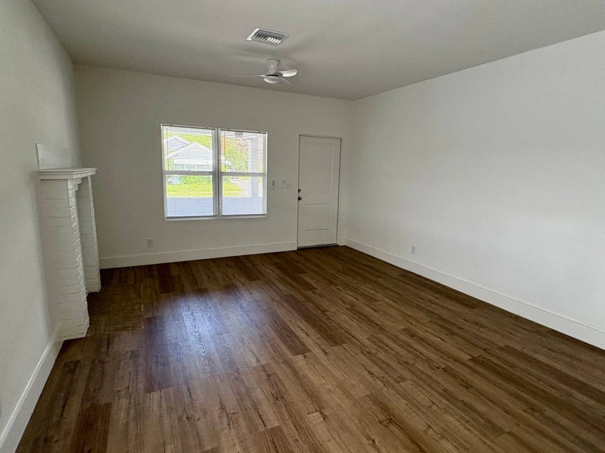 Townhouse for rent at 624 S 12th St, Fort Pierce, FL 34950