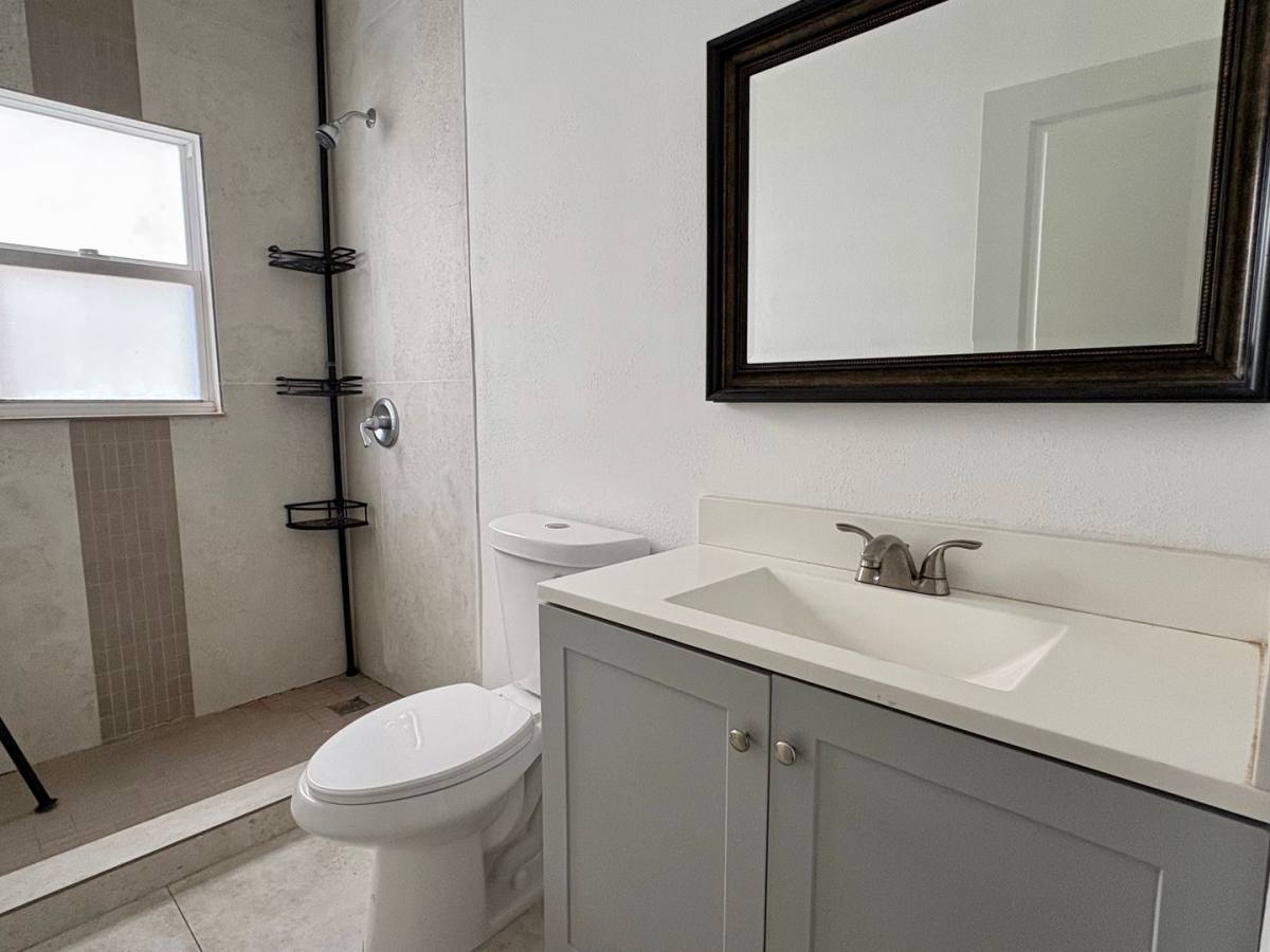 Townhouse for rent at 624 S 12th St, Fort Pierce, FL 34950