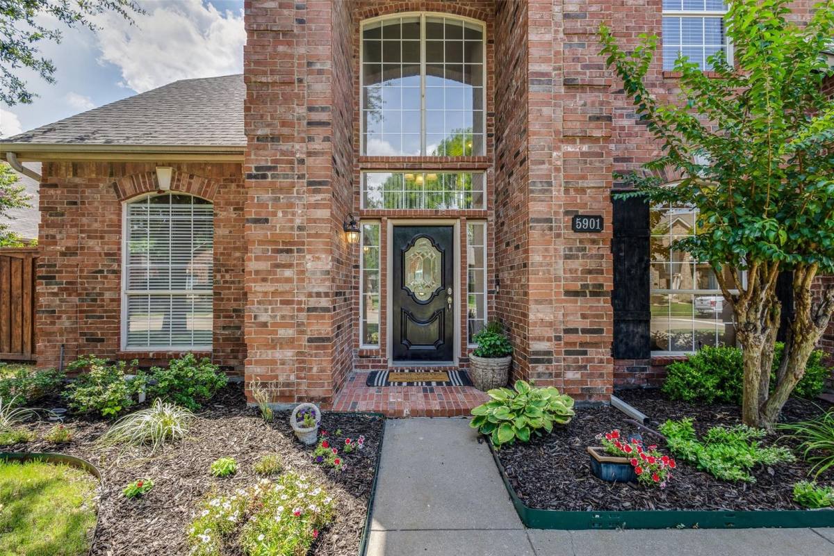 House for rent at 5901 Norfolk Lane, Frisco, TX 75035