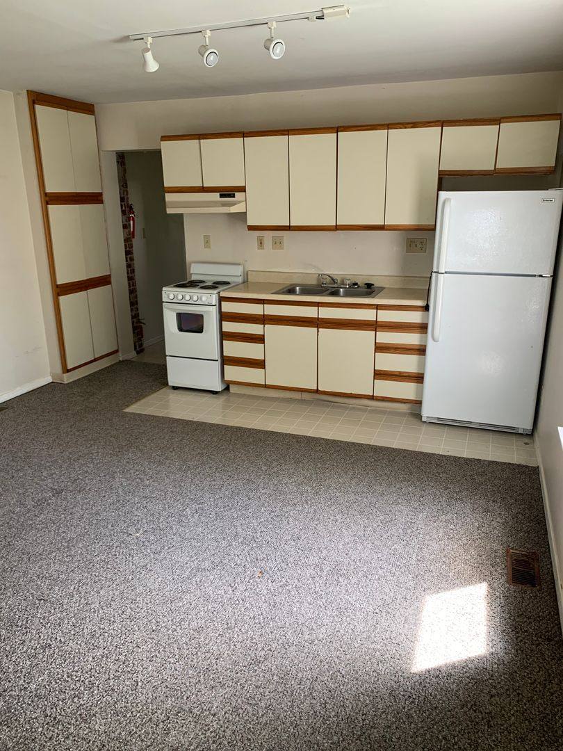 Apartment for rent at 331 S Davisson St, Bloomington, IN 47403