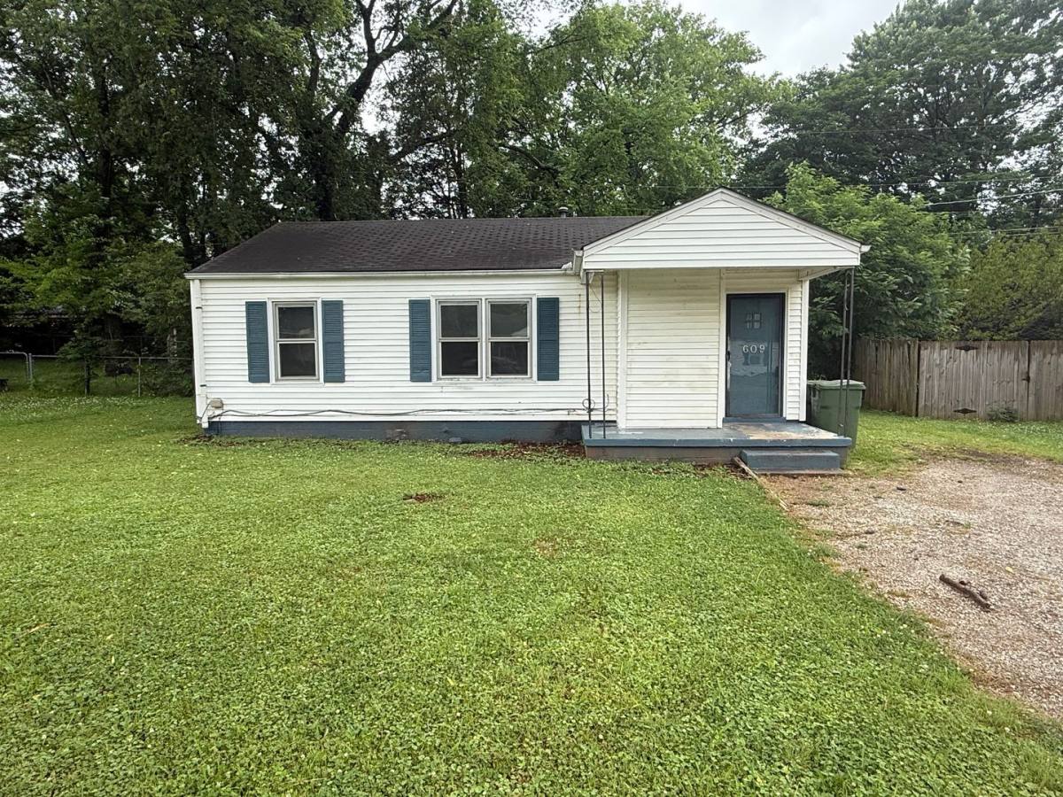 House for rent at 609 10th St NW, Huntsville, AL 35805