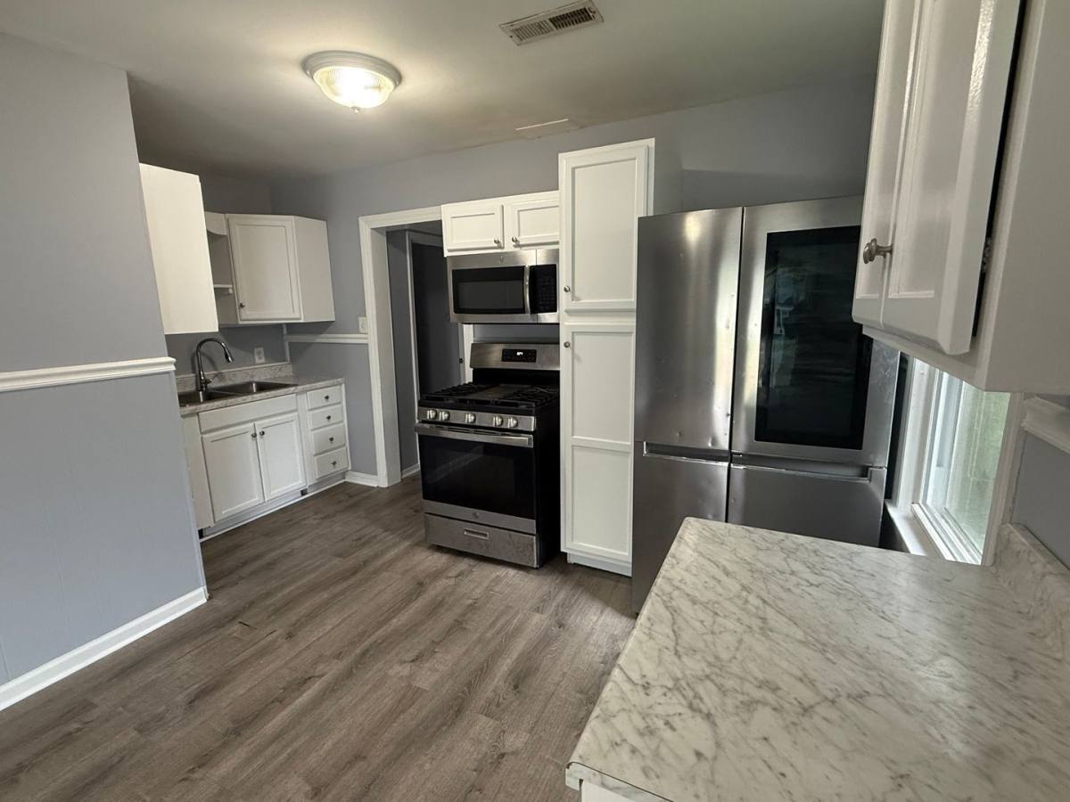 House for rent at 609 10th St NW, Huntsville, AL 35805