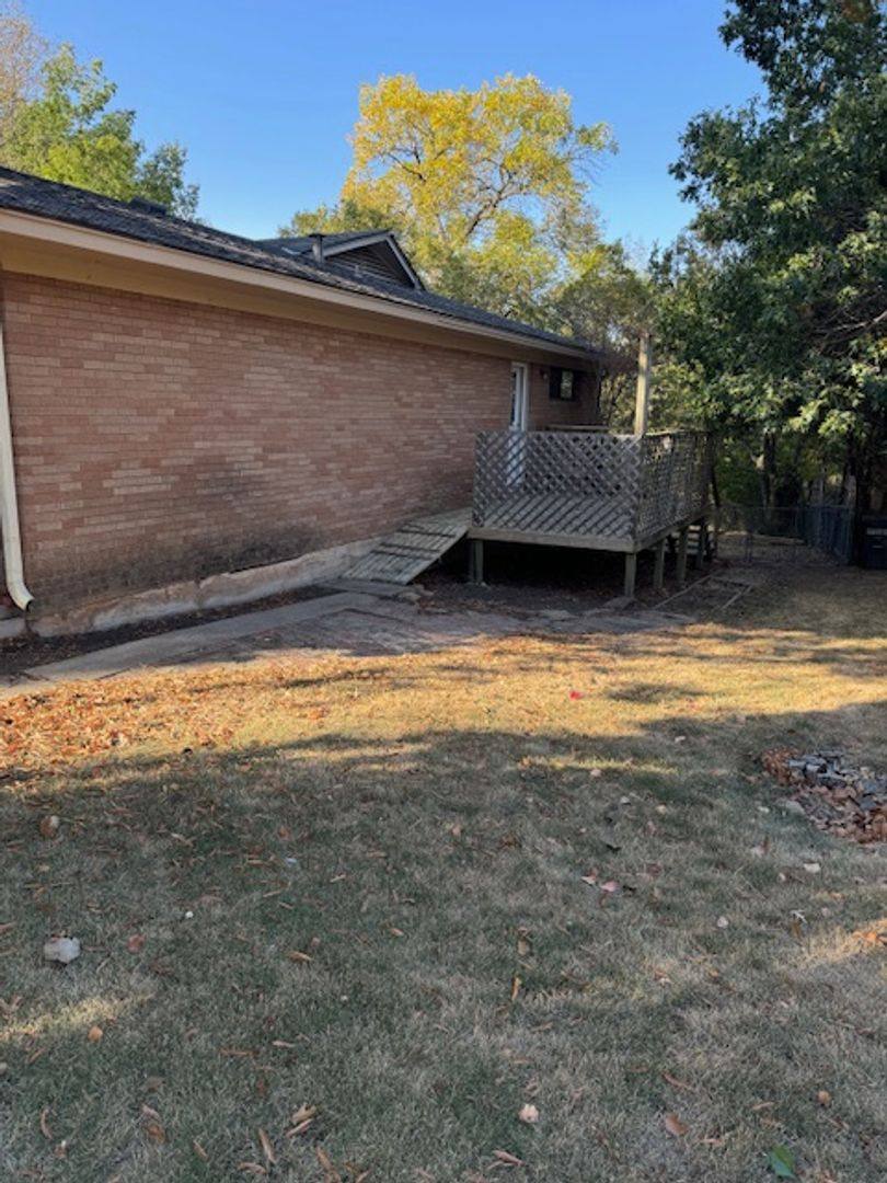 House for rent at 933 Lynnwood Court, Bartlesville, OK 74006