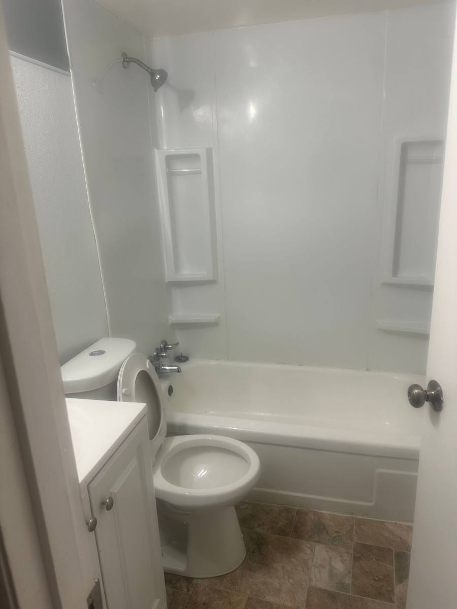Apartment for rent at 1585-87 Leonaire, Saint Louis, MO 63138