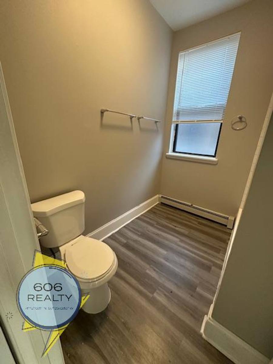 Apartment for rent at 5850-58 S King Dr, Chicago, IL 60637