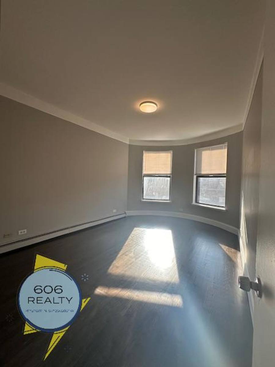 Apartment for rent at 5850-58 S King Dr, Chicago, IL 60637