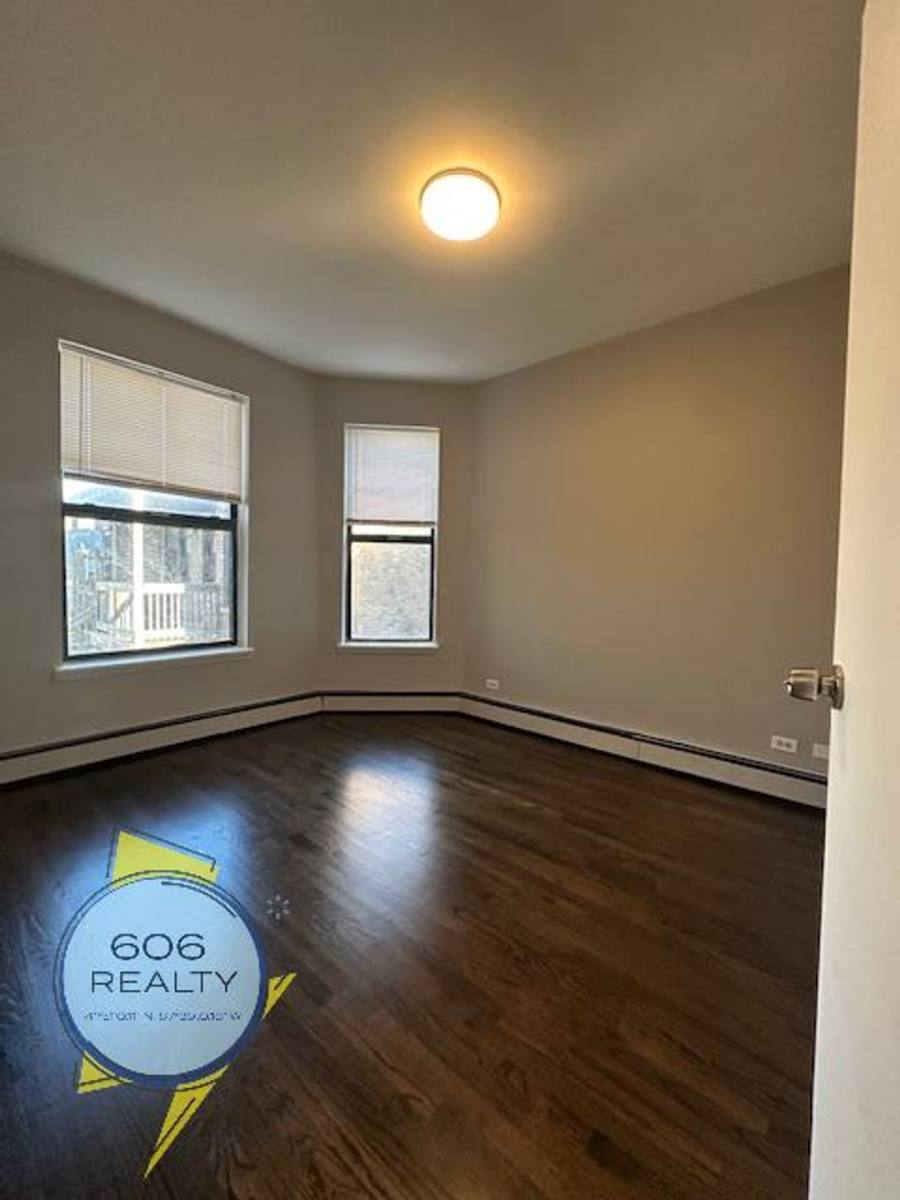 Apartment for rent at 5850-58 S King Dr, Chicago, IL 60637