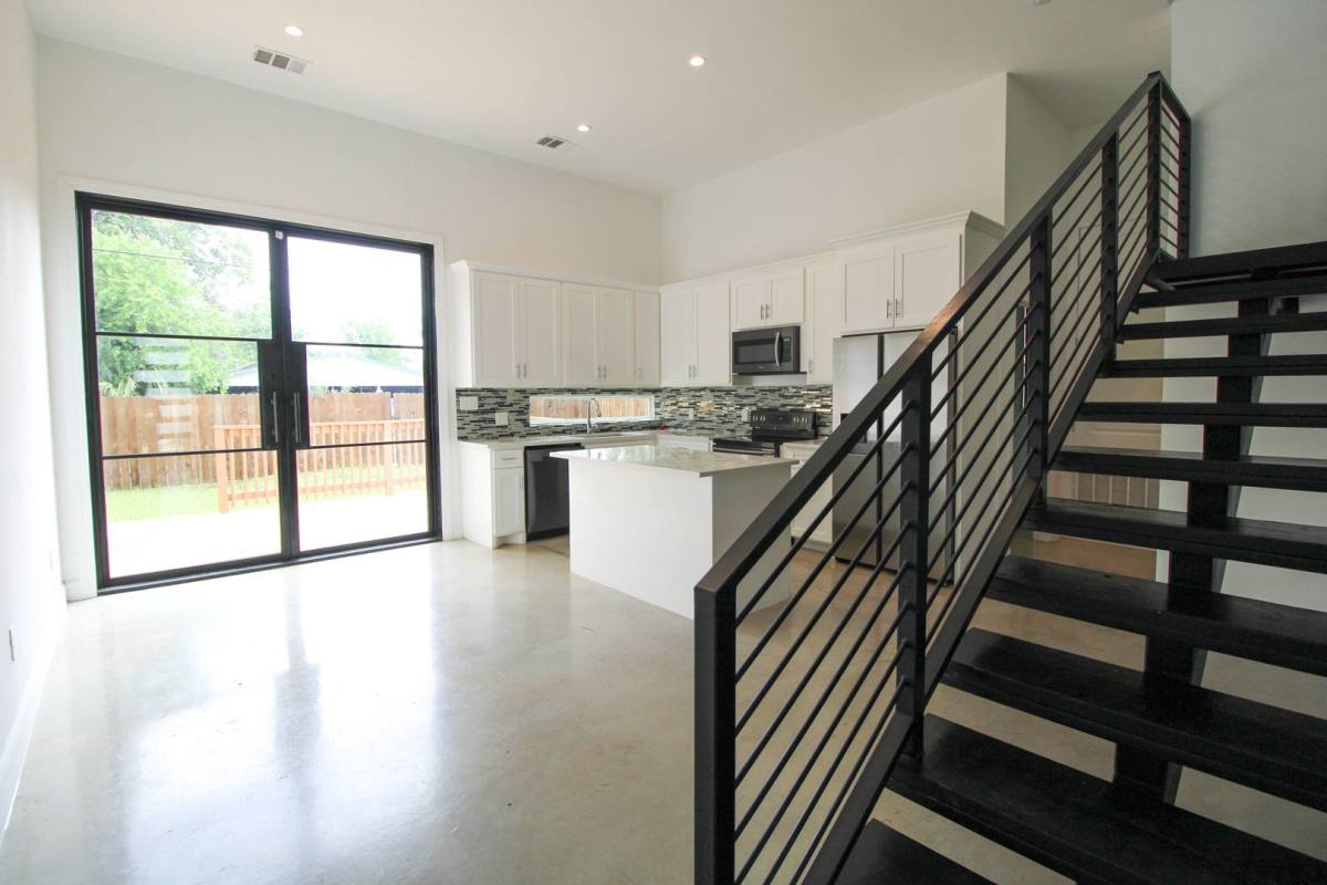 House for rent at 1223 Hays St, San Antonio, TX 78202
