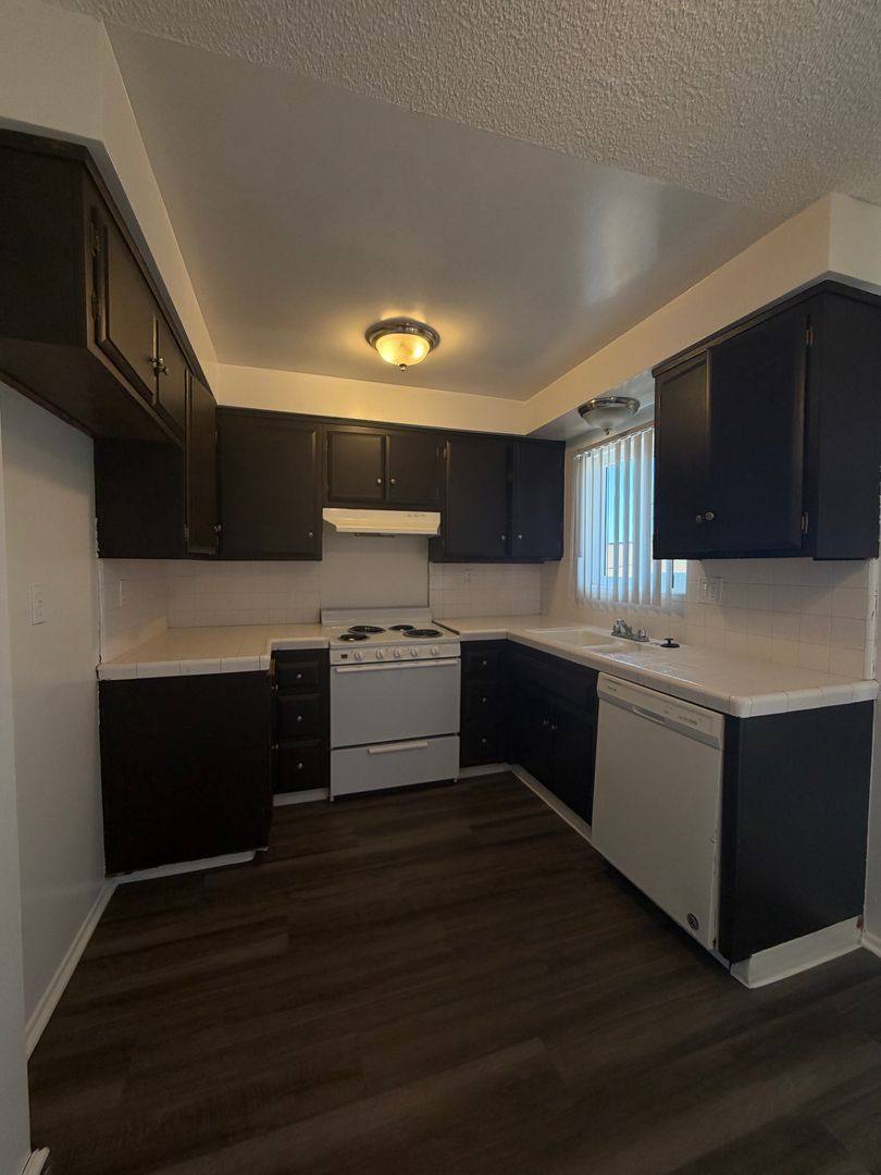 Apartment for rent at 1755 E 3rd St, Long Beach, CA 90802