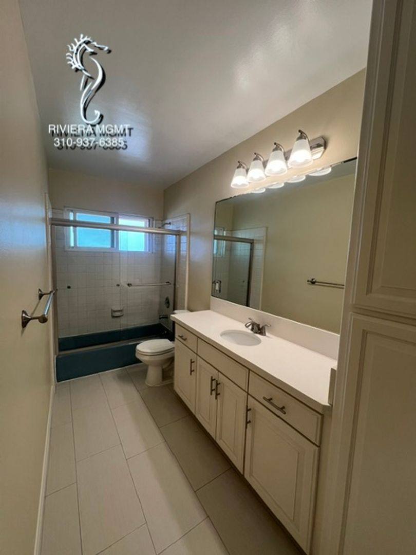 Apartment for rent at 1708 Esplanade, Redondo Beach, CA 90277
