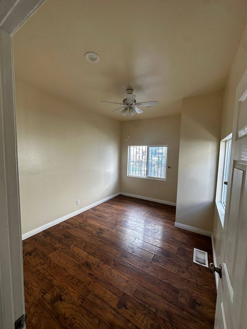 Apartment for rent at 750 E 40th Place, Los Angeles, CA 90011