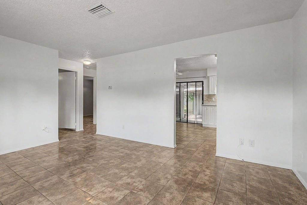 Apartment for rent at 3080 S Clematis Way #17, Homosassa, FL 34448