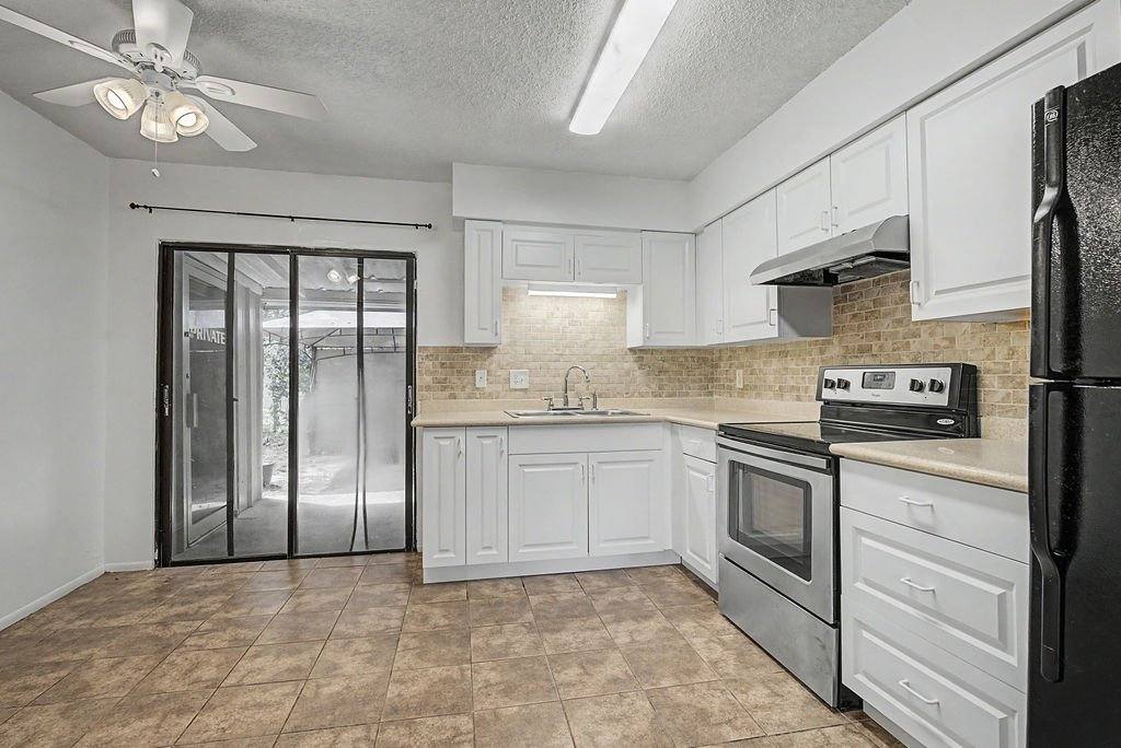 Apartment for rent at 3080 S Clematis Way #17, Homosassa, FL 34448
